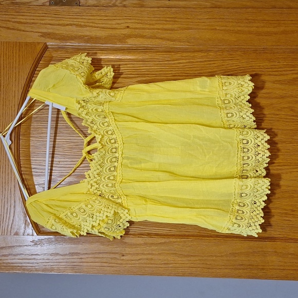 Yellow women's top - Picture 4 of 4